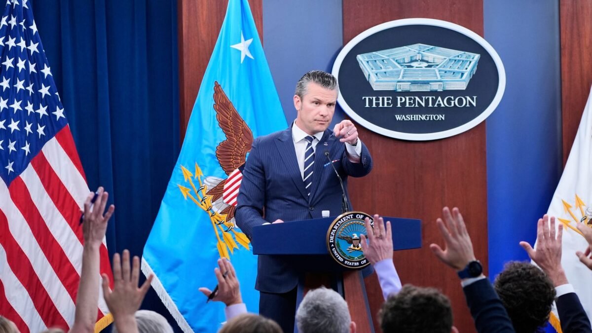 USA: Pentagon nariadil novinárom, aby súhlasili s novými pravidlami spravodajstva – inak im bude vstup zakázaný