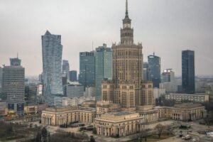Poľsko zneškodnilo dron nad vládnymi budovami.