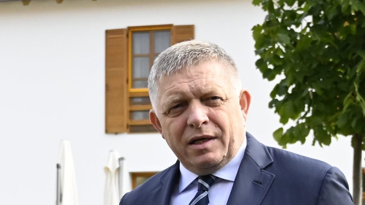 Bude to drahé, reaguje premiér Fico na protidronovú bariéru ako názov.