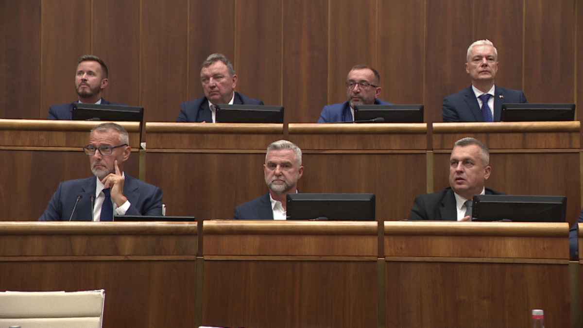 Konsolidačný balíček posunul parlament do druhého čítania.