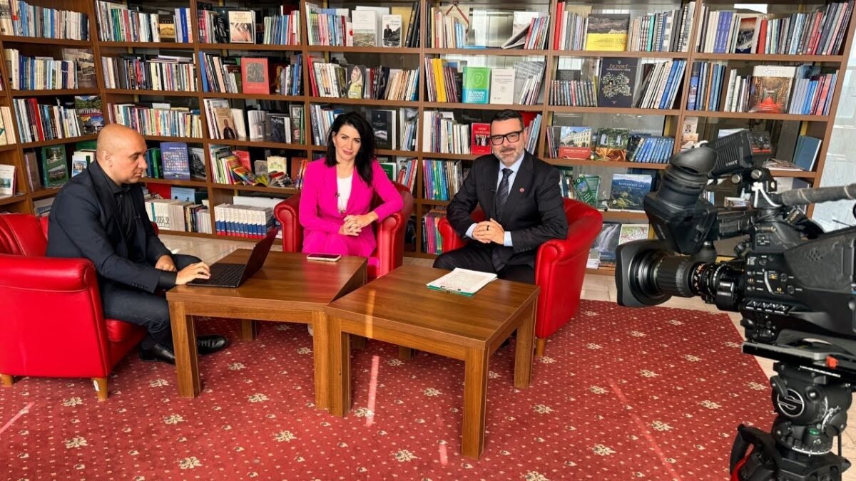 1761021753_maxresdefault.jpg Peter Kalivoda v TA3: Samozrejme, že vypočujeme prosbu Slovenskej komory sestier