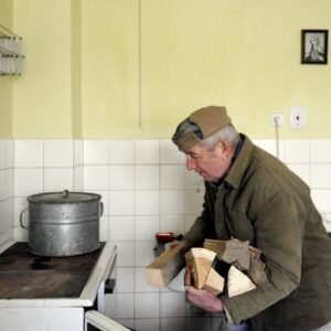 Domácnosti, ktoré kúria drevom, by sa mohli dočkať pomoci.