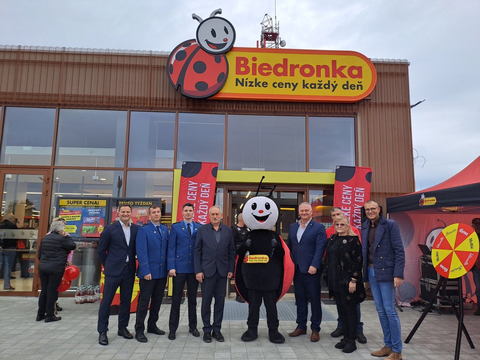 Mesto Levice: OTVORENIE BIEDRONKY