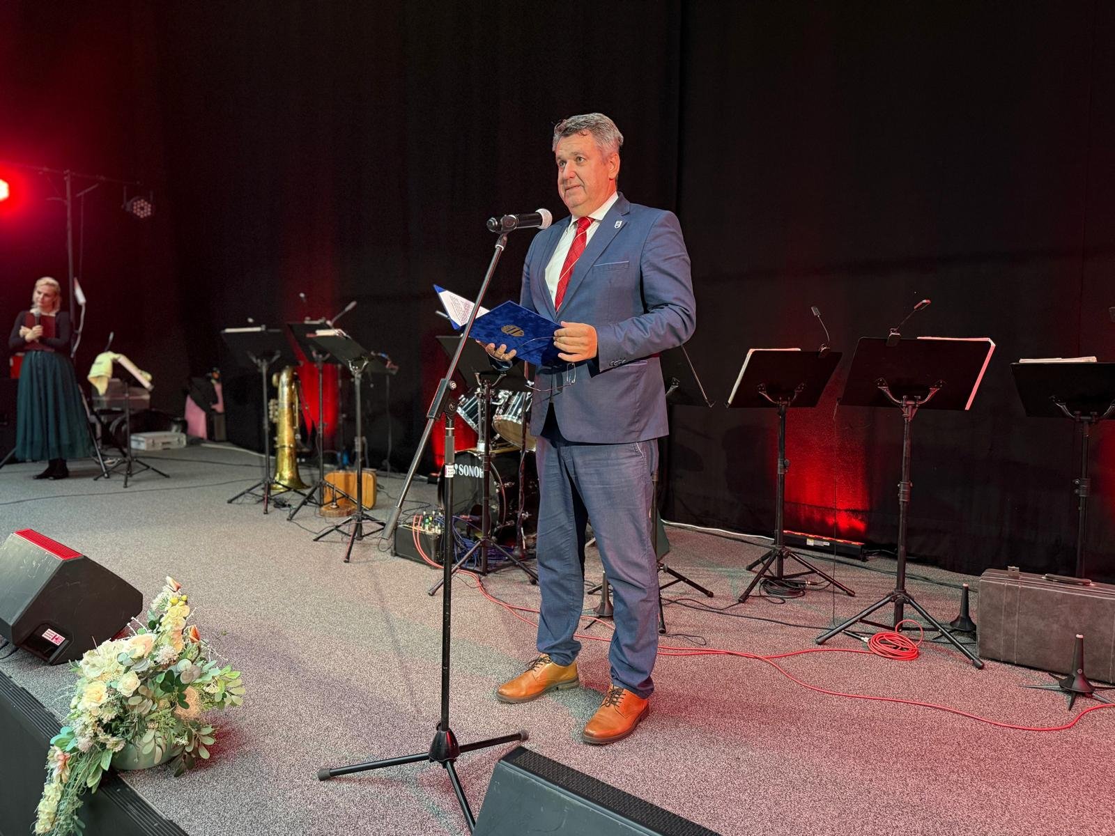 Mesto Hlohovec: Októbrový Deň seniorov 2025 priniesol do Hlohovca množstvo radosti a dobrej nálady. Dňa 8. októbra sa pri príležitosti Mesiaca úcty k starším uskutočnilo podujatie plné spevu, smiechu a priateľských s