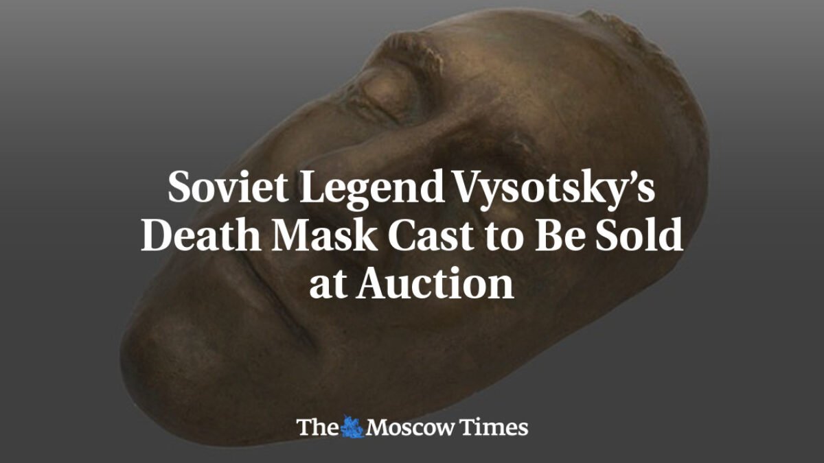 Posmrtná maska sovietskej legendy Vysockého pôjde do dražby