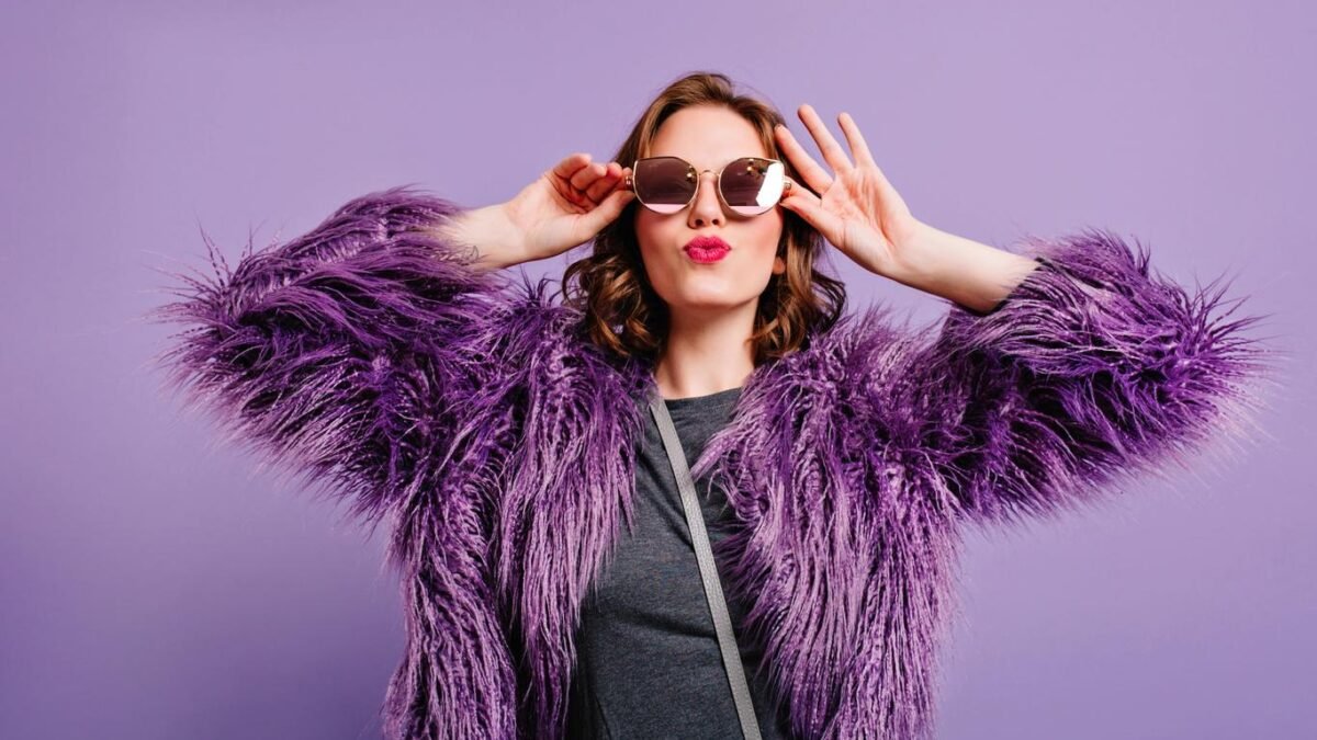 Češky, dosť! Tieto módne hrôzy prestaňte na jeseň konečne nosiť. Češky, dosť! Tieto módne hrôzy prestaňte na jeseň konečne nosiť. Trapná je bunda s šialeným detailom, vymaž HTML značky z názvu