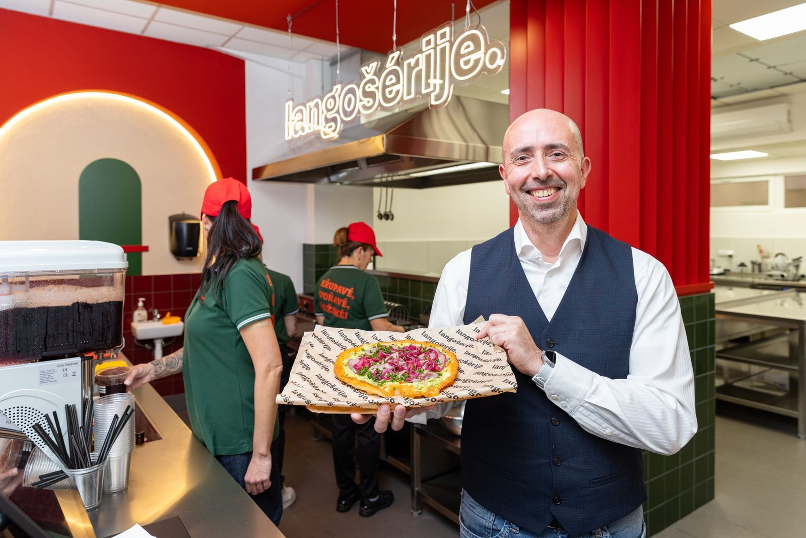 Křupavé, voňavé, božské. Tady ukazují, že langoše nemusí být jen mastnou plackou