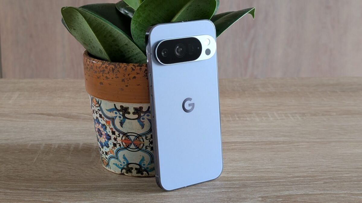 <p><strong>Majitelia Pixelu 10 mali ‚frustrujúce‘ pády aplikácií. Google to zrejme opravil.</strong></p>