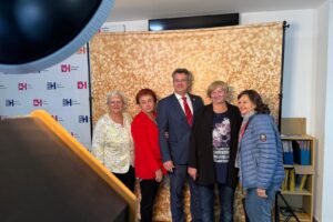 Mesto Hlohovec: Októbrový Deň seniorov 2025 priniesol do Hlohovca množstvo rados...