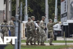 Nasadenie Národnej gardy v armádnom záložnom centre Elwood v Chicagu.