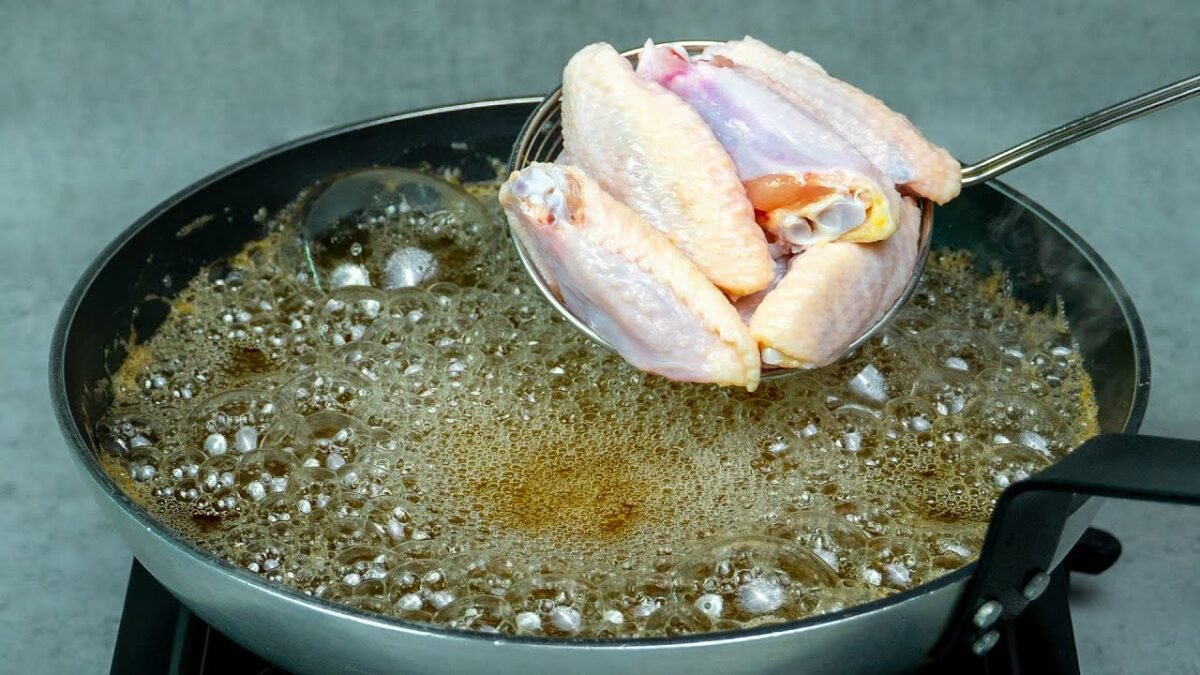 Naučil som všetkých svojich priateľov, ako vylepšiť kura z KFC! Naučil som všetkých svojich priateľov, ako vylepšiť kura z KFC!