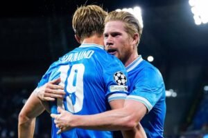 Neapol profituje z letných posíl, De Bruyne: Höjlund mi pripomína Haalanda