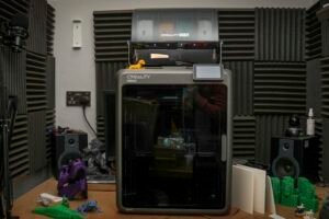 Otestoval som Creality K2 Pro: Najspoľahlivejšia 3D tlačiareň, akú som kedy použ...