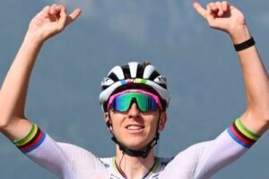 Pogačar deklasoval konkurenciu a mieri za jubilejným triumfom