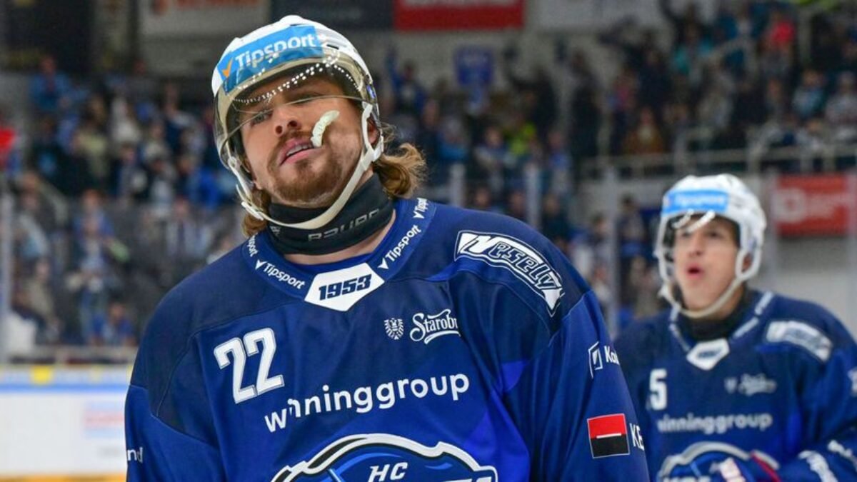 Pospíšilov filmovaný pád: Disciplinárka siahne Slovákovi na plat Pospíšilov filmovaný pád: Disciplinárka siahne Slovákovi na plat