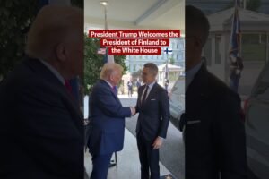 Prezident Donald J. Trump víta fínskeho prezidenta Alexandra Stubba v Bielom dom...
