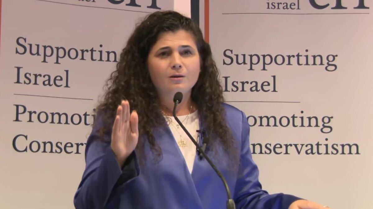 Izrael: Izraelská ministerka Sharren Haskelová útočí na „grotesknú zradu“ labouristov voči židovskej komunite