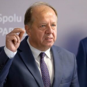 ÚMS odmieta Ficov návrh o predĺžení volebného obdobia starostov.