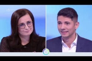 E. KALIŇÁK: PROGRESÍVNI POKRYTCI ČÍTAJÚCI Z PAPIERA