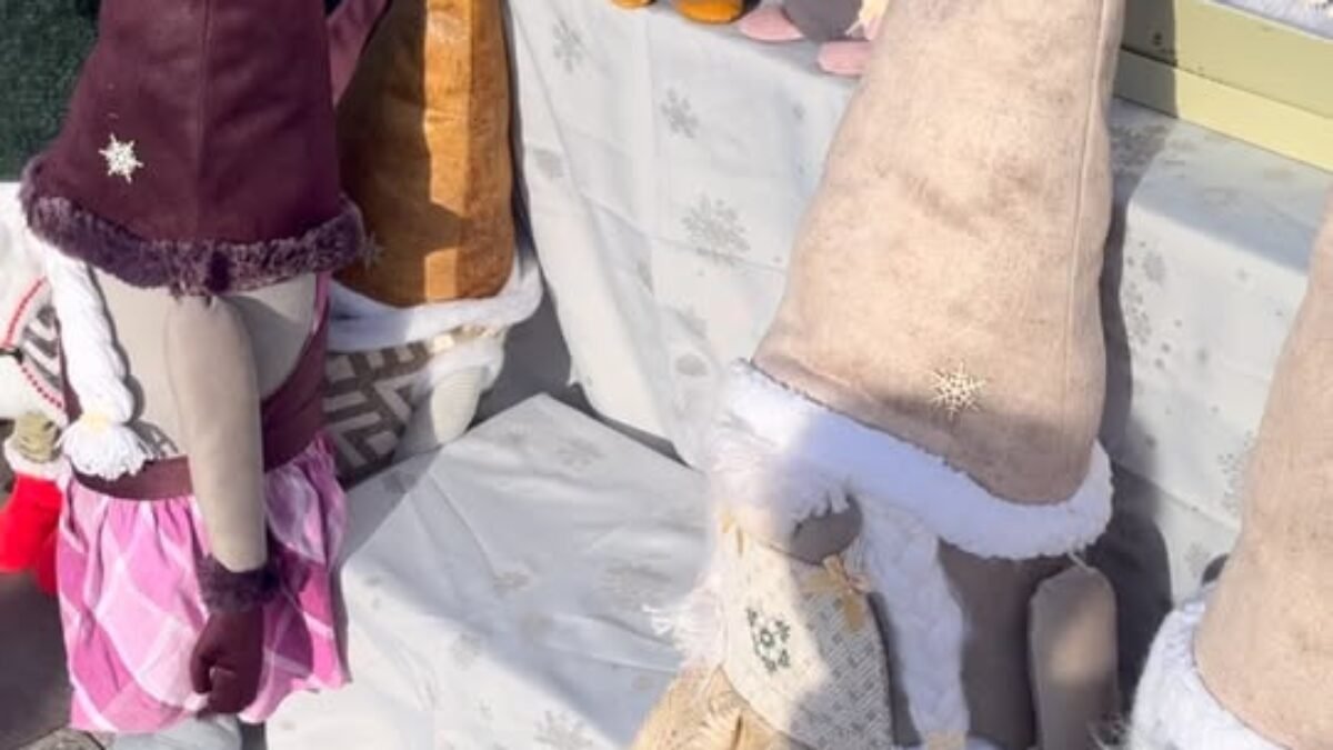 Mesto Prievidza: Dnes ožilo naše prievidzské Námestie slobody adventným Blším trhom!