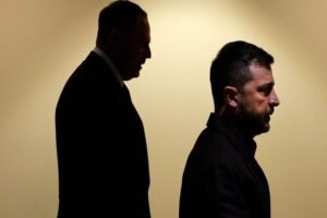 Korupčný škandál na Ukrajine by mohol vydláždiť cestu k mieru, ak zvrhne Jermaka