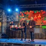 Mesto Piešťany: Príďte o 16:00 na Námestie slobody spolu s nami zapáliť 1. adventnú sviecuTešíme sa na vás!