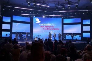 🔴 SLEDUJTE NAŽIVO – podujatie 17. NOVEMBER – DEŇ REŠPEKTU K INÉMU NÁZORU