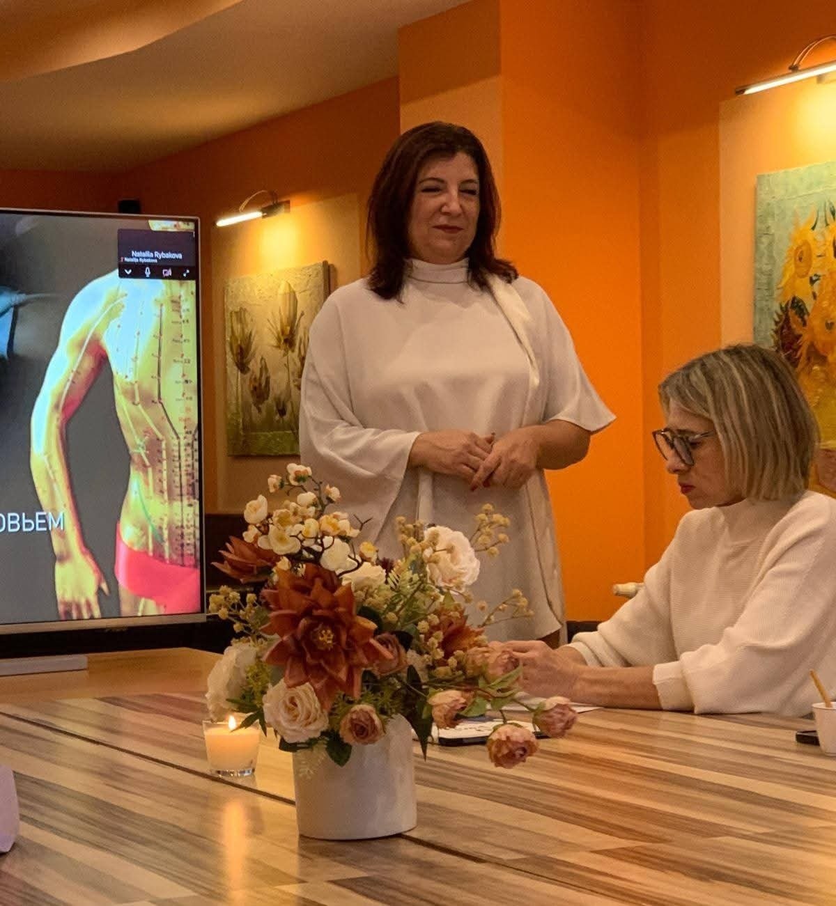 Tento týždeň sme sa vzdelávali pre Vás – našich klientov, aby sme vám vedeli ešte lepšie pomáhať, poradiť a prinášať tie najúčinnejšie výsledky pri našich terapiách a procedúrach.