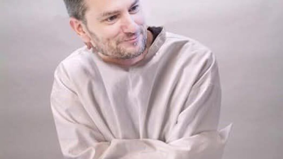 matovičová estráda namierená proti ženám a celkovo jeho politický cirkus Matovičová estráda namierená proti ženám a celkovo jeho politický cirkus ukázali, že je to úbohá ľudská bytosť. Ľudia by sa mali zamyslieť koho vyberajú do NR SR.