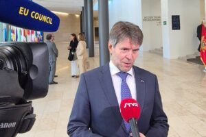 Tlačový brífing štátneho tajomníka M. Eštoka na zasadnutí #FAC v Luxemburgu