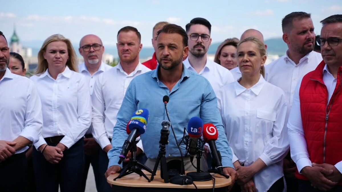 Matúš Šutaj Eštok: Tlačová konferencia: HLAS PRE MATKY