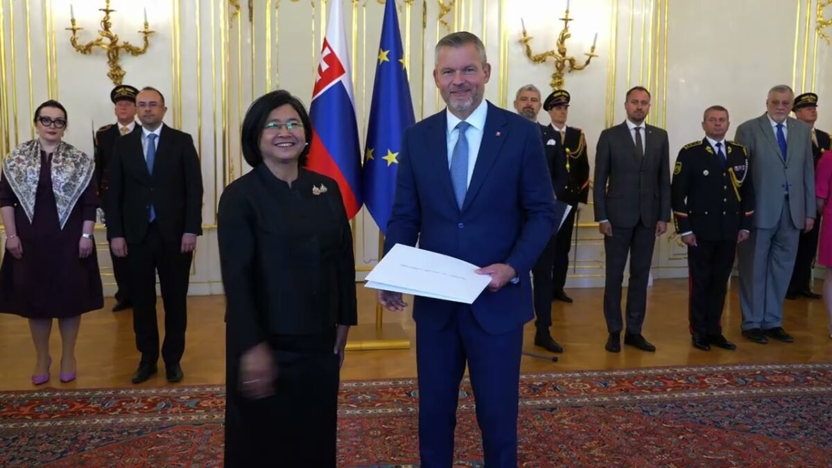 Peter Pellegrini: Nástupná audiencia veľvyslancov Thajska, Laosu a Guatemaly