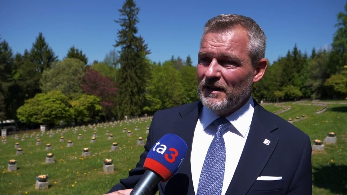 Peter Pellegrini: Brífing po kladení vencov k Pamätníku padlých hrdinov