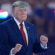 Trump žiada Najvyšší súd o zelenú pre obrovskú tanečnú sálu a bunker v Bielom do...