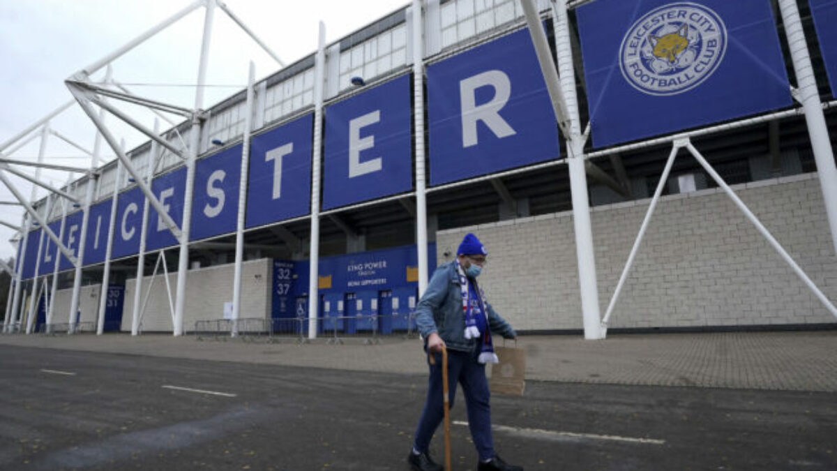 Leicester City je na predaj. Majitelia z Thajska po páde do tretej ligy stratili trpezlivosť