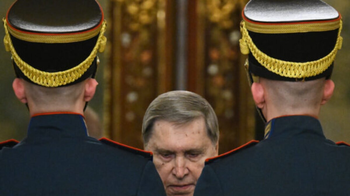 Kremeľ: O dátume rokovaní s Ukrajinou rozhodne situácia na fronte. A možno aj výsledok volieb do amerického Kongresu