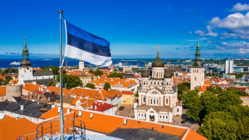 Estónsko plánuje na hranici s Ruskom vybudovať približne 150 bunkrov