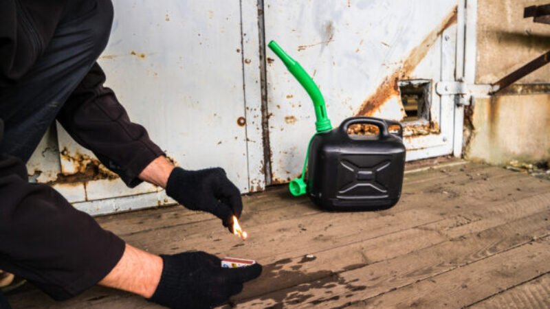 Nemecko zadržalo dvoch bieloruských sabotérov, mohli mať prsty v podpaľačskom útoku na zbrojovku v Rumunsku