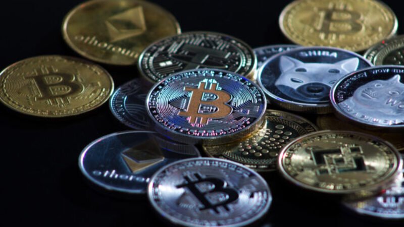 Hakeri udreli na Binance, najväčšia kryptoburza prišla o miliardy dolárov